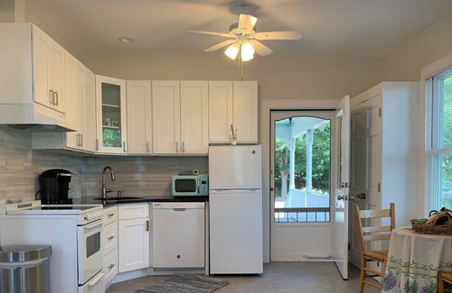 Greenport Apartment | Greenport Getaway- Walk to Beach 1 bedroom just what you need to call home