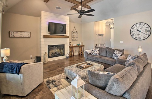 Hot Springs Village House | 'Greenside Bunker' w/ Fire Pit on Golf Course!