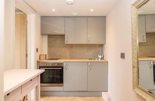 Dittisham Cottage | GREENSLADES VIEW, romantic, country holiday cottage in Dittisham