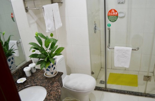 Laicheng District Hotel | GreenTree Inn LaiWu West LaiWu Road Express Hotel
