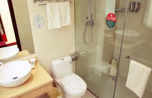Luhe District Hotel | GreenTree Inn NanJing DaChang Getang Metro Station Express Hotel
