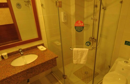 Shanghai Hotel | GreenTree Inn Shanghai Chongming Bao Town Express Hotel
