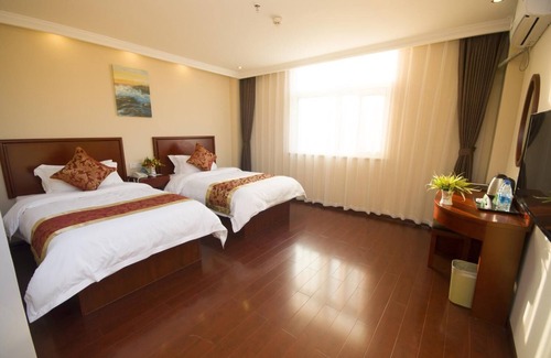Changshu Hotel | GreenTree Inn Suzhou Changshu South HaiYu Road Hotel