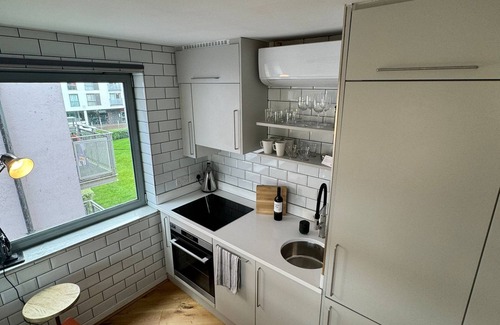 Greenwich West Apartment | GREENWICH LUX STUDIO LONDON. 1-3months+. Central, From GBP288- GBP1620per mth