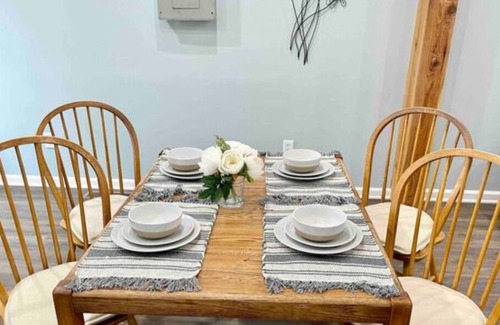 New Whiteland House | Greenwood/Franklin, Newly Remodeled 3 Bedroom Home