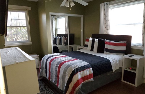 Greenwood House | Greenwood Private Home Close to EVERYTHING in TOWN