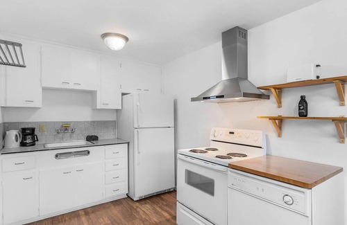 Phinney Ridge House | Greenwood's Wildflower Glow | Walk Score 81