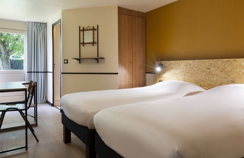 Villeneuve-la-Garenne Hotel | greet Hotel Villeneuve La Garenne