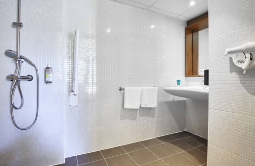 Voisins-le-Bretonneux Hotel | greet Hotel Versailles - Voisins Le Bretonneux