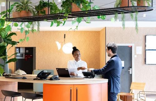 Petit-Ivry Hotel | greet Hotel Paris 13 Porte d'Italie