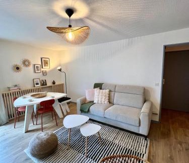 Ile Verte Apartment | Grenoble, Ile Verte, charme, terrasse et calme