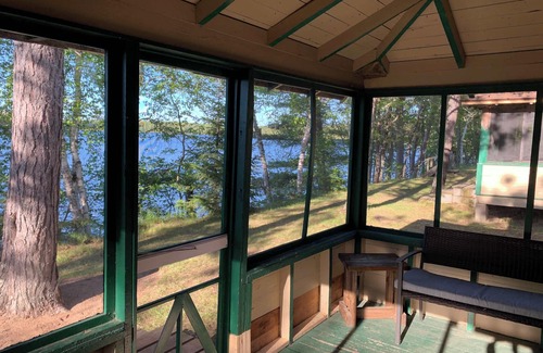 Woodruff Cabin | Gresham Shores - Lil' Sunfish - PET FRIENDLY