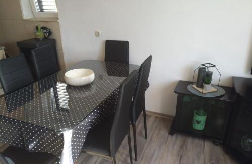 Razanj Apartment | Greta