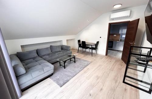 Hlohovec Apartment | Grey Apartment Hlohovec