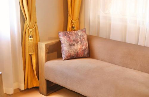 Kampala Bed & Breakfast | GREY COTTAGES