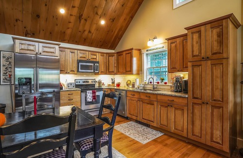 Morrisville House | Grey Goose Farm: 5 br, wood fireplace, a/c & private pond!