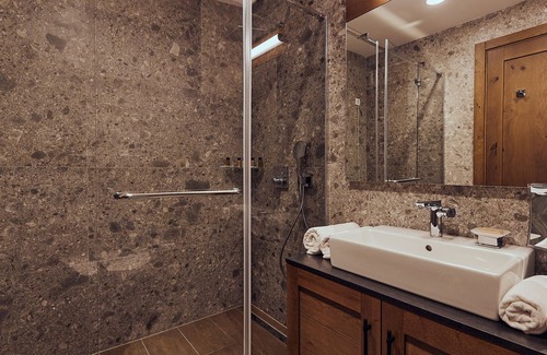 Kopaonik Hotel | Grey Hotel