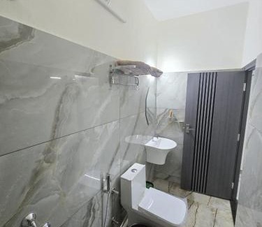 Kunduvara House | Grey Oasis