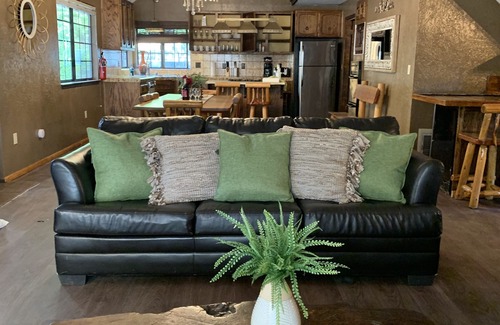 Big Bear Lake Hotel | Grey Squirrel Resort