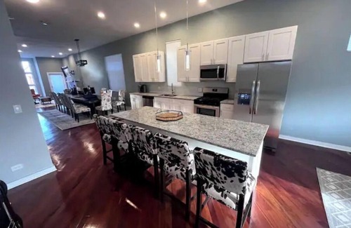 Hermosa House | Greystone, 3500 sq ft, Rooftop Access, Sleeps 16