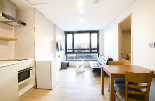 Jongno Hotel | Grid Inn