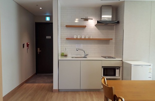 Jongno Hotel | Grid Inn