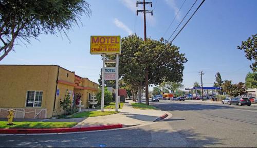 Riverside Rancho Hotel | Griffith Park Motel, in Los Angeles Hollywood Area