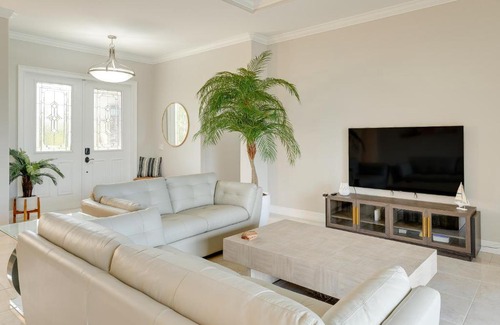 Port Charlotte House | Grill-Chill-Splash Your Port Charlotte Paradise!