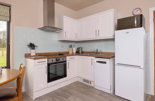 Penrith Cottage | GRISDALE VIEW, pet friendly, with a garden in Mungrisdale