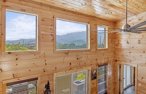 Chalet Village North Cabin | Grizzlies Den 4 Bedroom Cabin by RedAwning