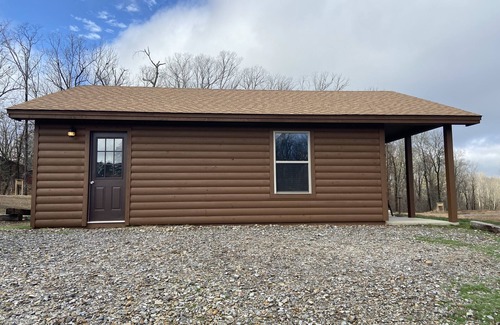 Mount Ida Cabin | Grizzly Cabin. Roku TV & Star Gazing. No Pets are allowed