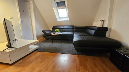 Loehne Apartment | Große vollausgestattete 5-Zimmer Wohnung mit Parkplatz Nähe der Autobahnen A2 und A30