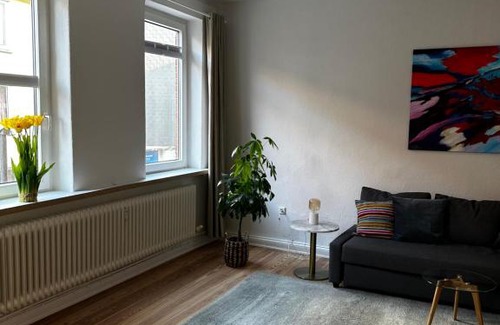 Holtenau Apartment | Großzügige 3-Zimmer Altbauwohnung