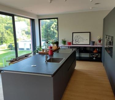 Weitmar-Mark Apartment | Großzügige Ferienwohnung in innovativem Zero-Emissionen Haus