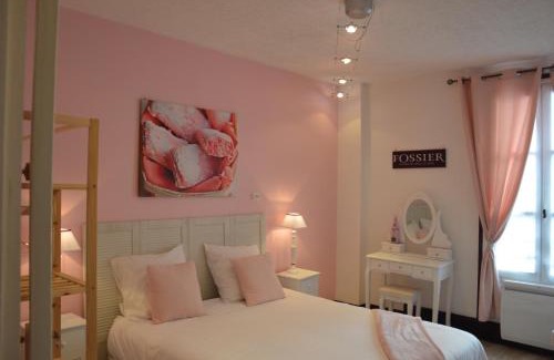 Epernay Apartment | Groom Epernay - Jacuzzi & Champagne