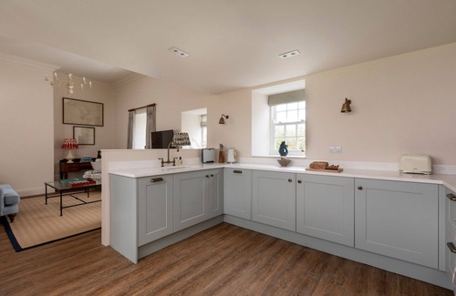 Morpeth Cottage | GROOMS COTTAGE - An elegant dog friendly escape for two in the grounds of Netherwitton Hall, a histo