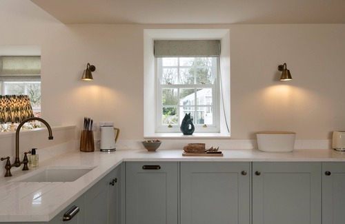 Morpeth Cottage | GROOMS COTTAGE - An elegant dog friendly escape for two in the grounds of Netherwitton Hall, a histo