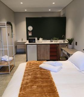 Centurion Apartment | GrootBoom Guest Rooms
