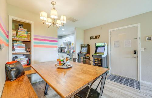 Branson Apartment | Groovy Games Getaway - 5 Mi to Branson Strip