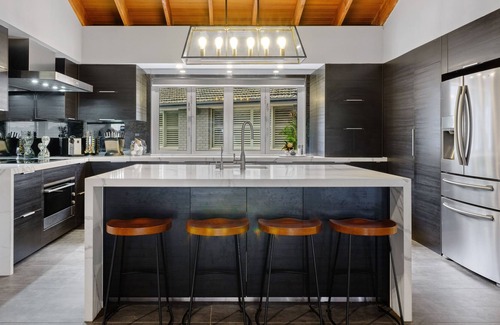 Grose Vale House | Grose Vale Retreat: Heated Pool & Tennis Court Delight