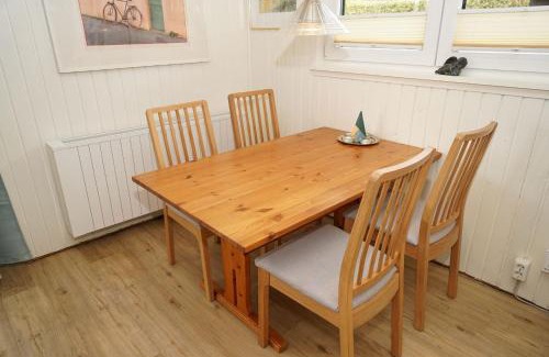 Damp House | Grosses Grundstueck fuer die ganze Familie