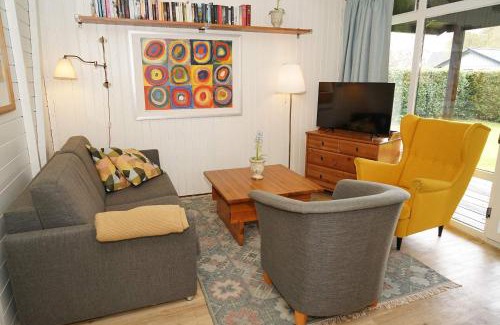Damp House | Grosses Grundstueck fuer die ganze Familie