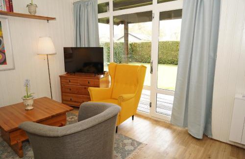 Damp House | Grosses Grundstueck fuer die ganze Familie