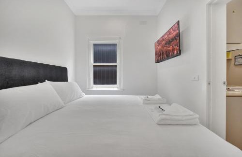 Richmond North Apartment | Grosvenor 3121 Richmond