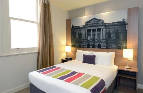 Adelaide Central Business District Hotel | Grosvenor Hotel Adelaide by Accor