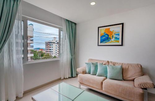 Pratumnak Hill Apartment | Grosvenor House - On the Phra Tamnak Hill