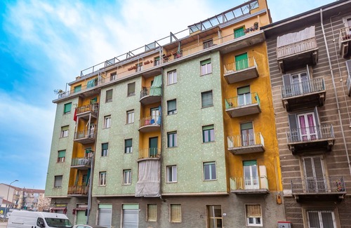 Barriera di Milano House | Grotta dell'Universo