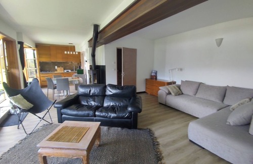 Champagny-en-Vanoise Apartment | Ground floor apartment 55 m2 + garden in chalet, near resort center, quiet location
