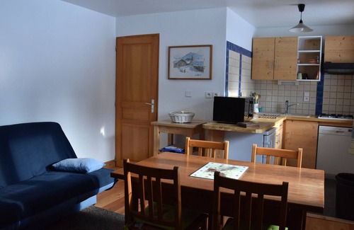 Pralognan-la-Vanoise Apartment | Ground Floor Chalet Apartment Near Forest, Luge Track, and Cable Car