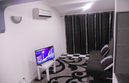 Notre-Dame-Limite Apartment | Ground floor 2018 Quiet and friendly